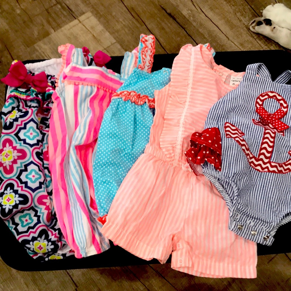 5 Rompers, size 9months